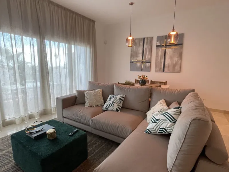 3-Bedroom Apartment with sew view in Paraiso Pueblo, El Paraiso, Benahavis