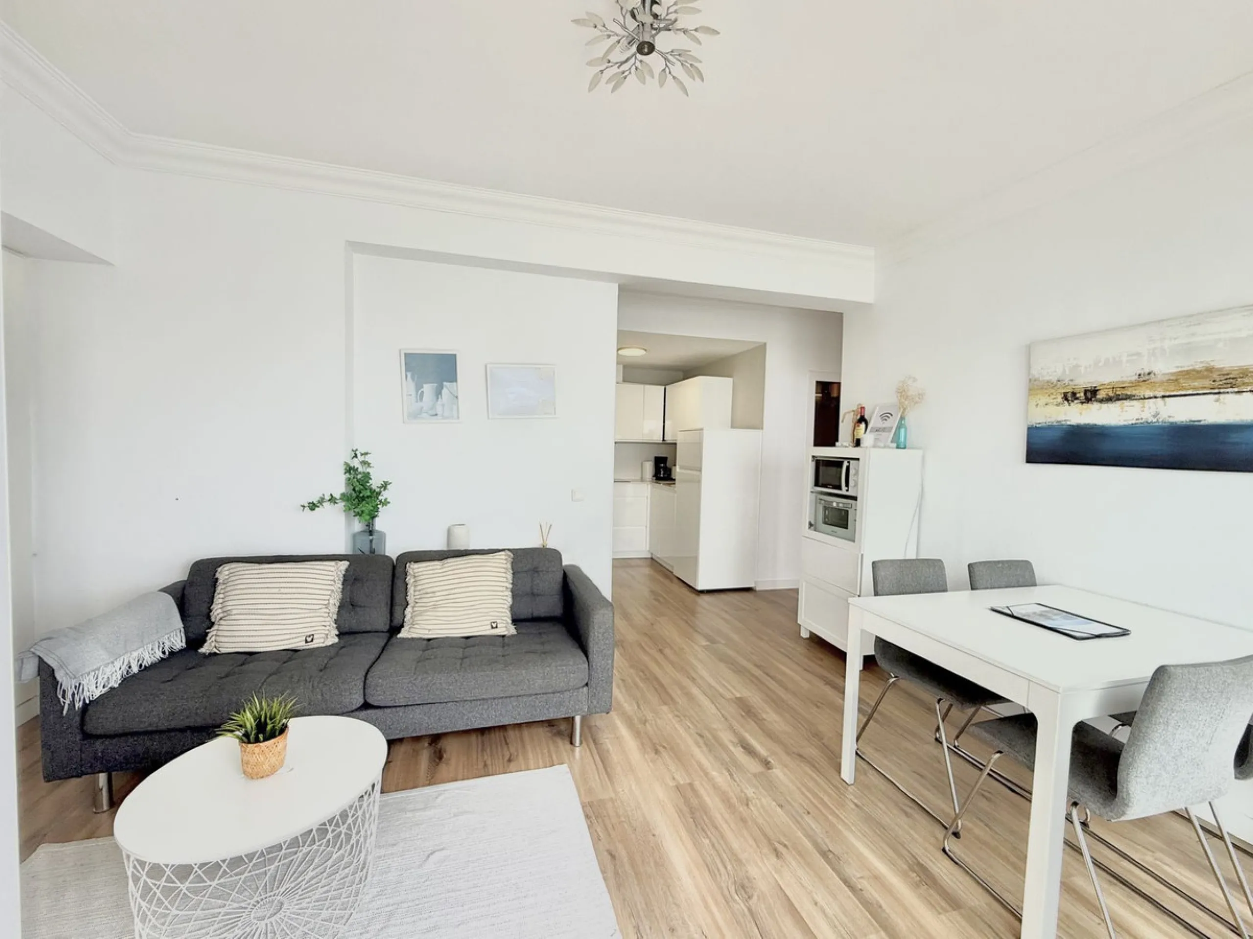 Apartment - Top Floor Apartment в продаже в Fuengirola, Málaga. В доме 2 спален и 1 ванных комнат. Площадь дома 59 м²