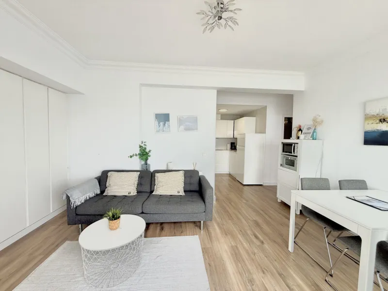Apartment - Top Floor Apartment в продаже в Fuengirola, Málaga. В доме 2 спален и 1 ванных комнат. Площадь дома 59 м²