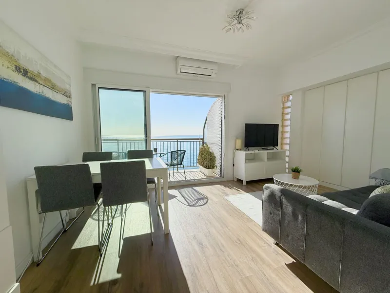 Apartment - Top Floor Apartment в продаже в Fuengirola, Málaga. В доме 2 спален и 1 ванных комнат. Площадь дома 59 м²