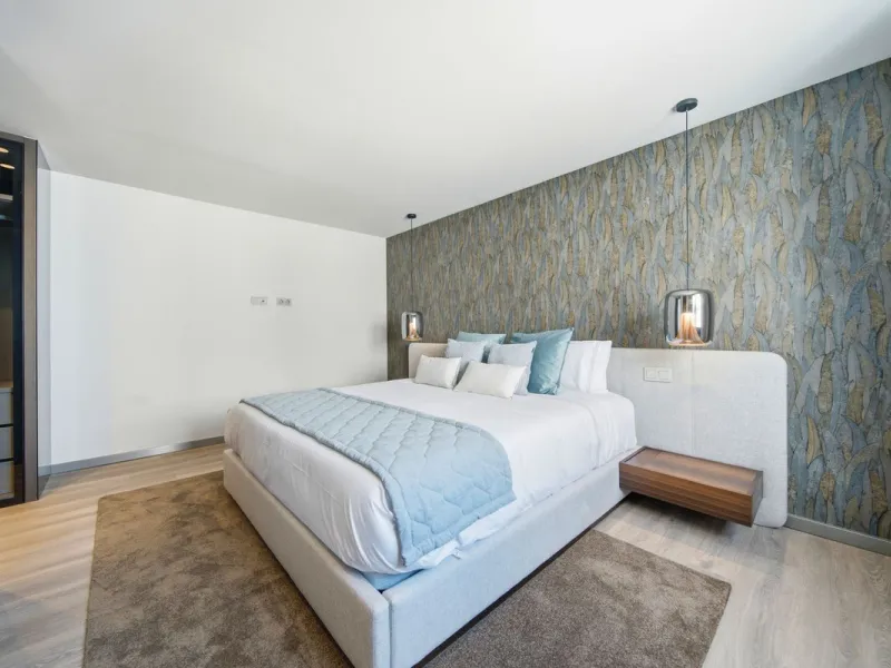 Experience Iconic Luxury Living in the Heart of Puerto Banús