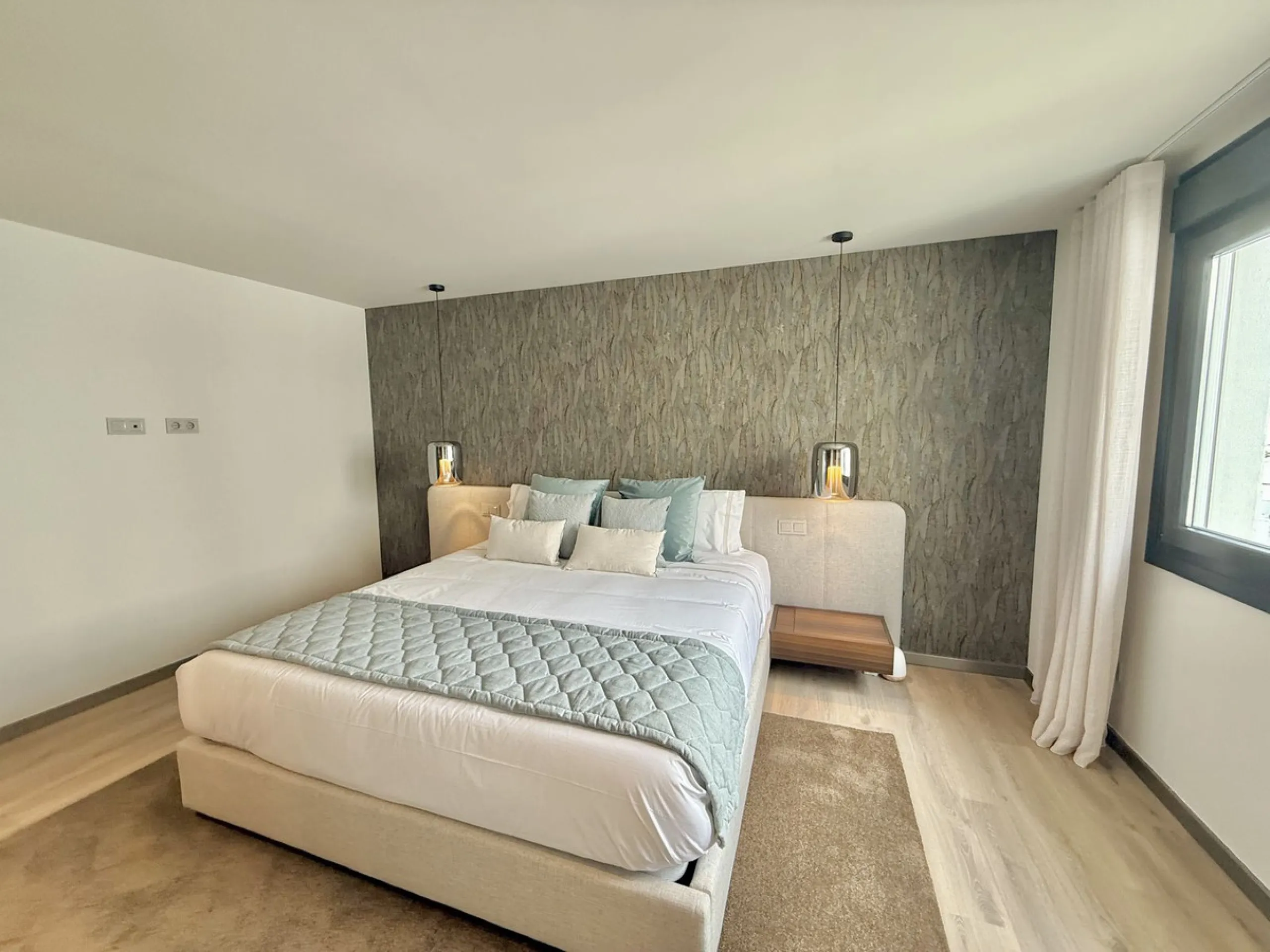 Experience Iconic Luxury Living in the Heart of Puerto Banús