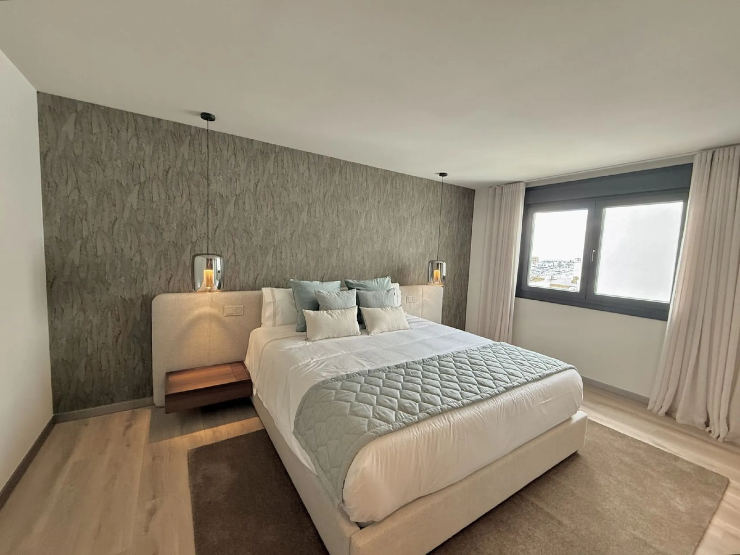 Experience Iconic Luxury Living in the Heart of Puerto Banús
