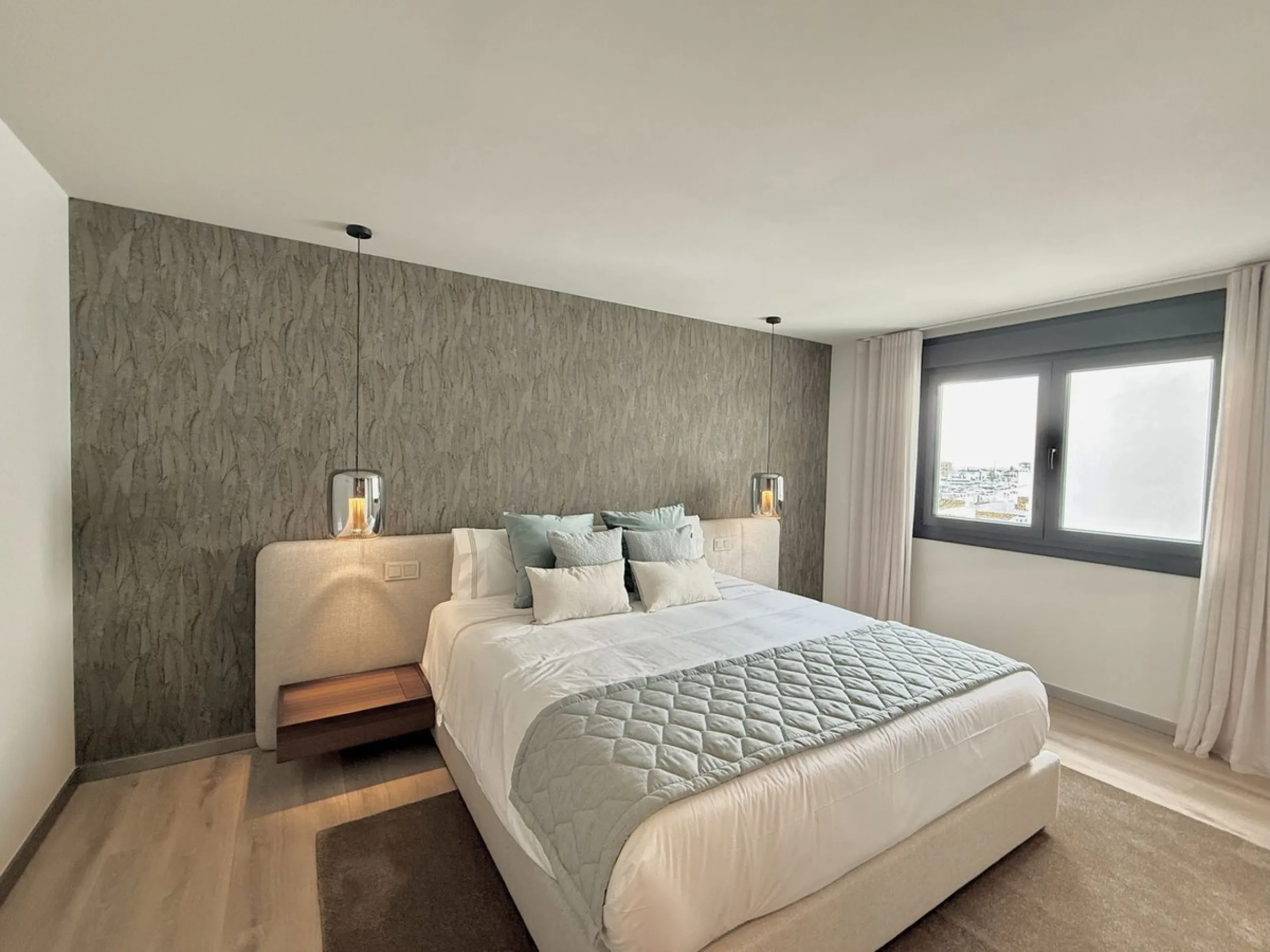Experience Iconic Luxury Living in the Heart of Puerto Banús