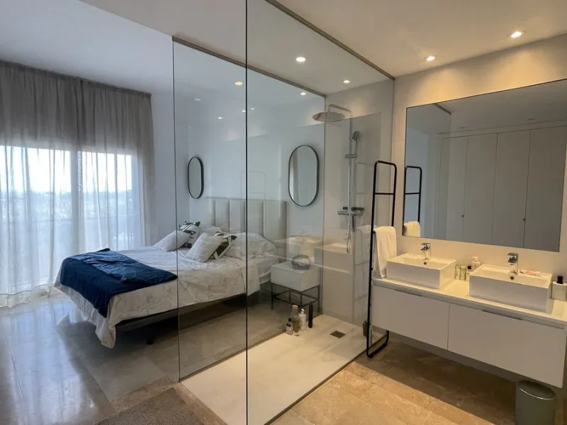3-Bedroom Apartment with sew view in Paraiso Pueblo, El Paraiso, Benahavis