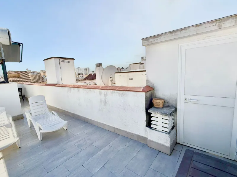 Apartment - Penthouse в продаже в Fuengirola, Málaga. В доме 3 спален и 2 ванных комнат. Площадь дома 118 м²
