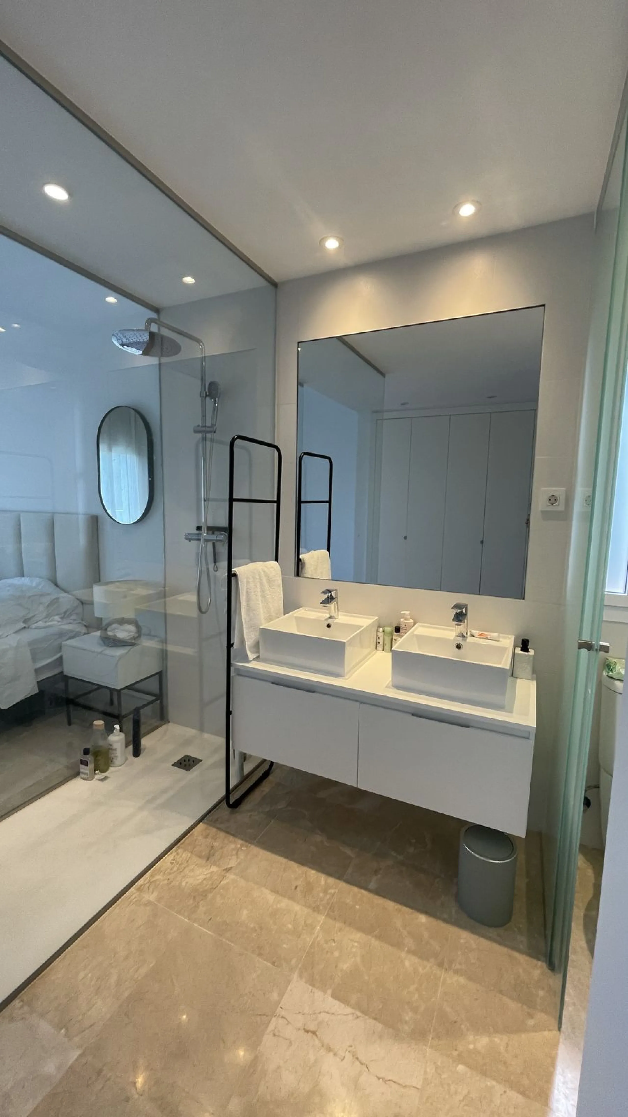 3-Bedroom Apartment with sew view in Paraiso Pueblo, El Paraiso, Benahavis