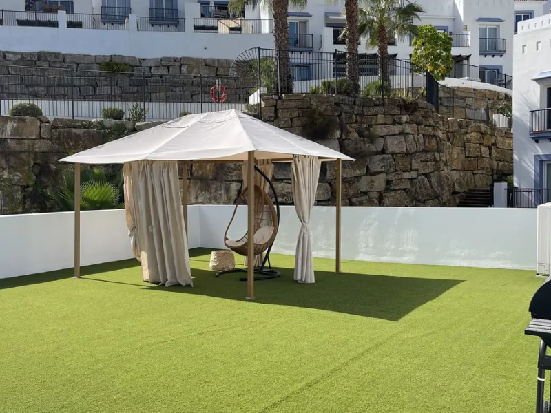 3-Bedroom Apartment with sew view in Paraiso Pueblo, El Paraiso, Benahavis
