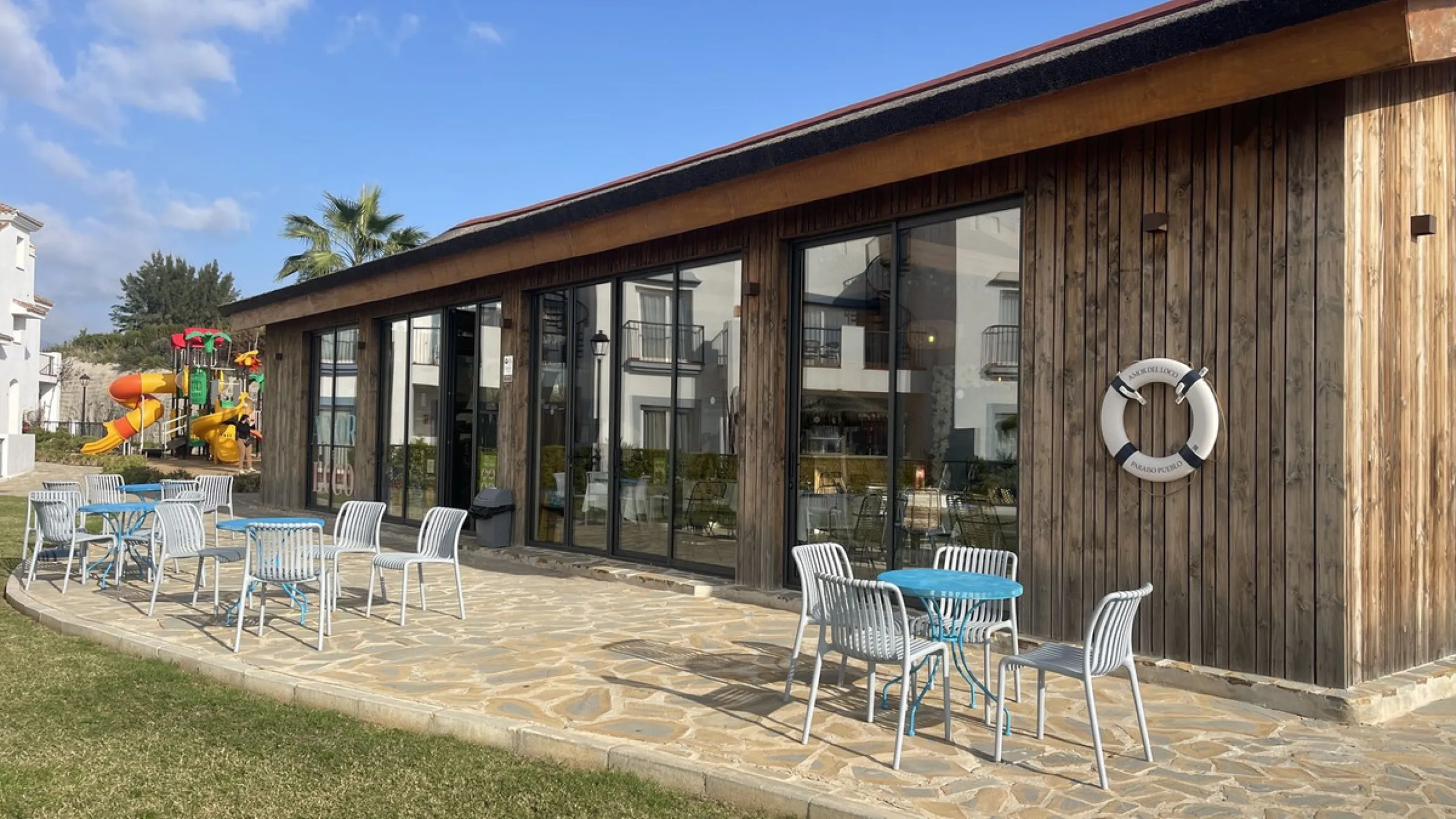 3-Bedroom Apartment with sew view in Paraiso Pueblo, El Paraiso, Benahavis