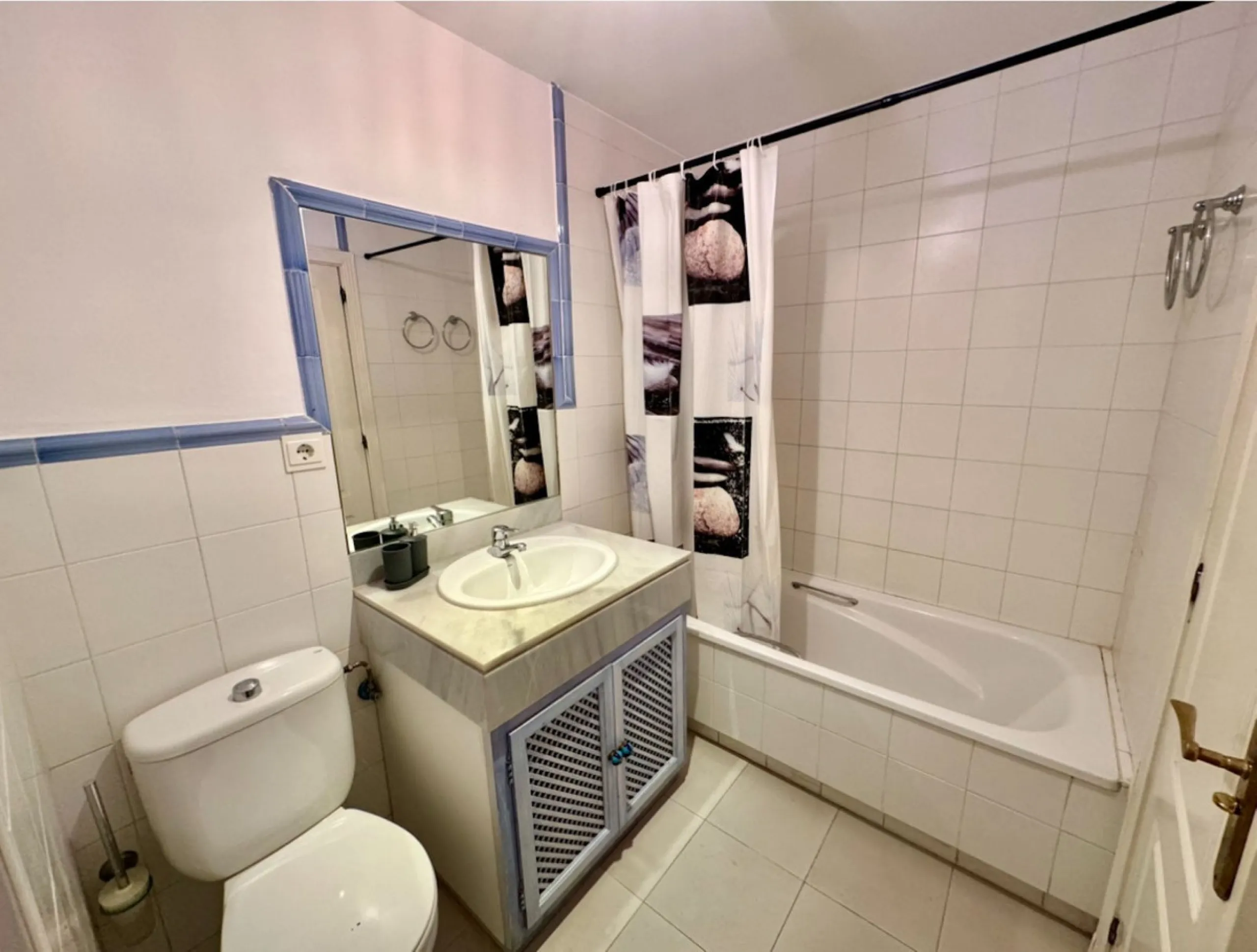 Beachside Apartment located in Guadalmina Baja.