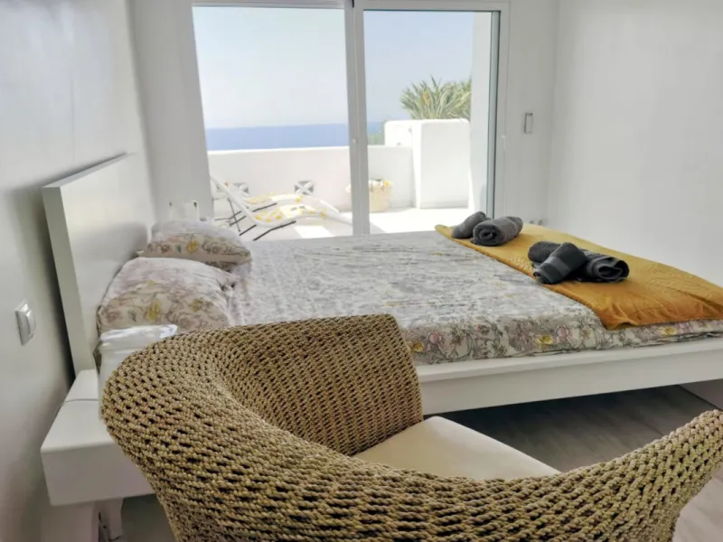 Apartment - Middle Floor Apartment в продаже в Marbella, Málaga. В доме 3 спален и 2 ванных комнат. Площадь дома 101 м²