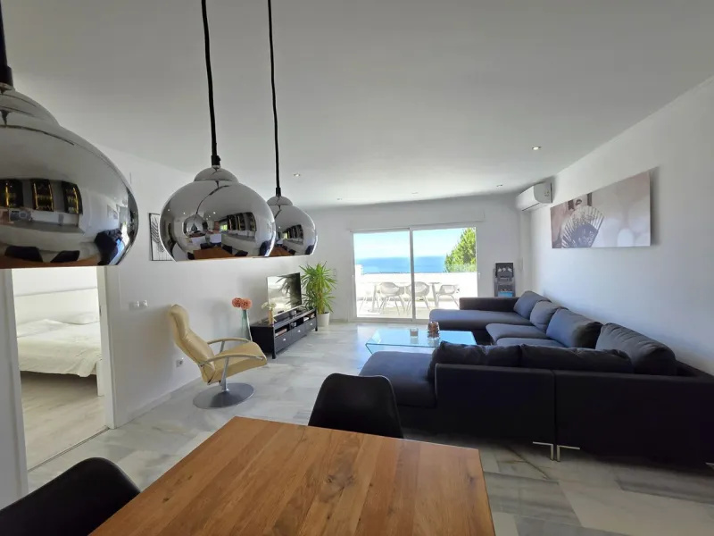 Apartment - Middle Floor Apartment в продаже в Marbella, Málaga. В доме 3 спален и 2 ванных комнат. Площадь дома 101 м²