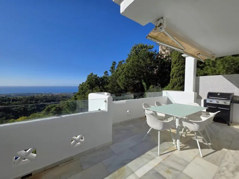 Apartment - Middle Floor Apartment в продаже в Marbella, Málaga. В доме 3 спален и 2 ванных комнат. Площадь дома 101 м²