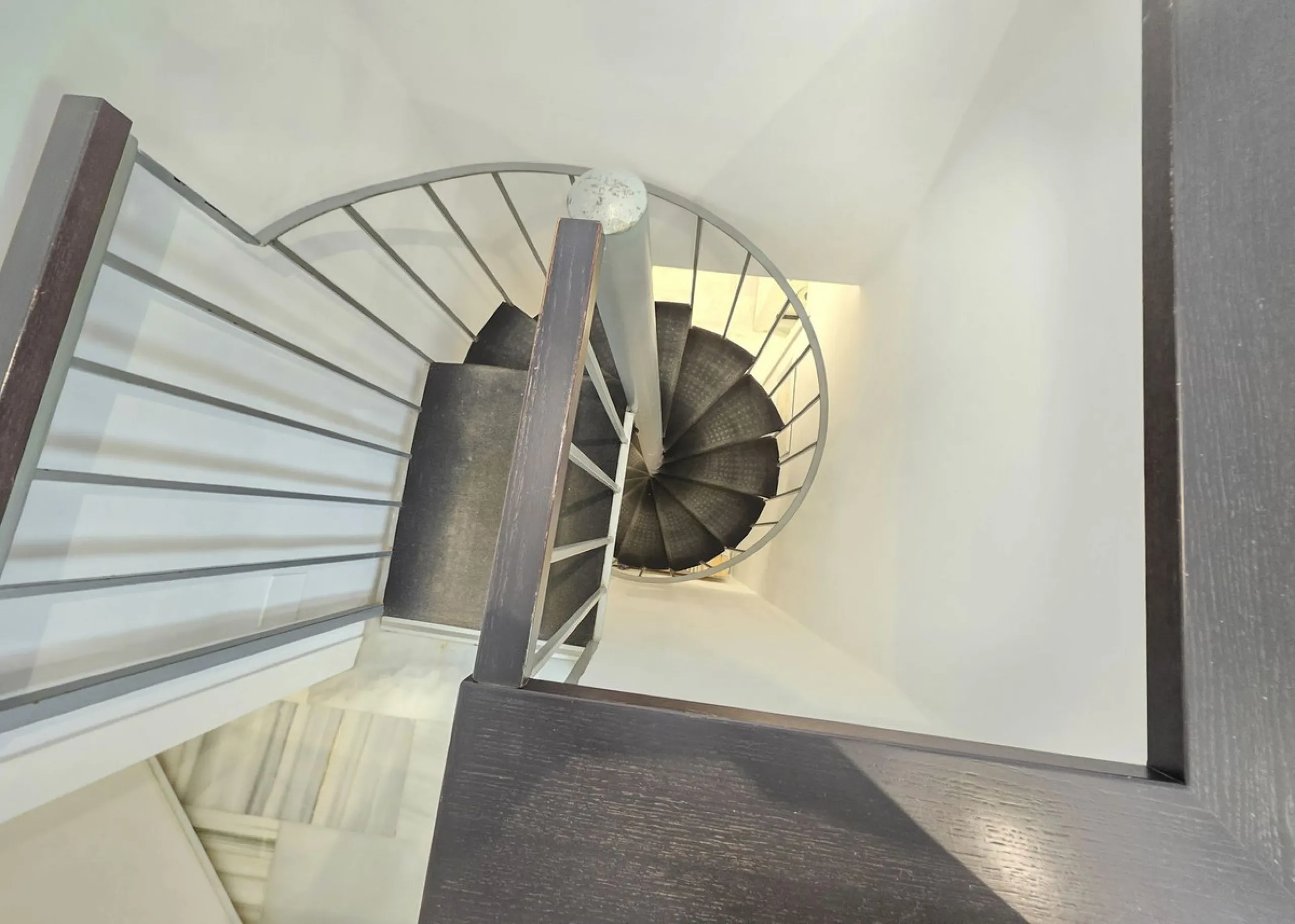 Apartment - Middle Floor Apartment в продаже в Marbella, Málaga. В доме 3 спален и 2 ванных комнат. Площадь дома 101 м²