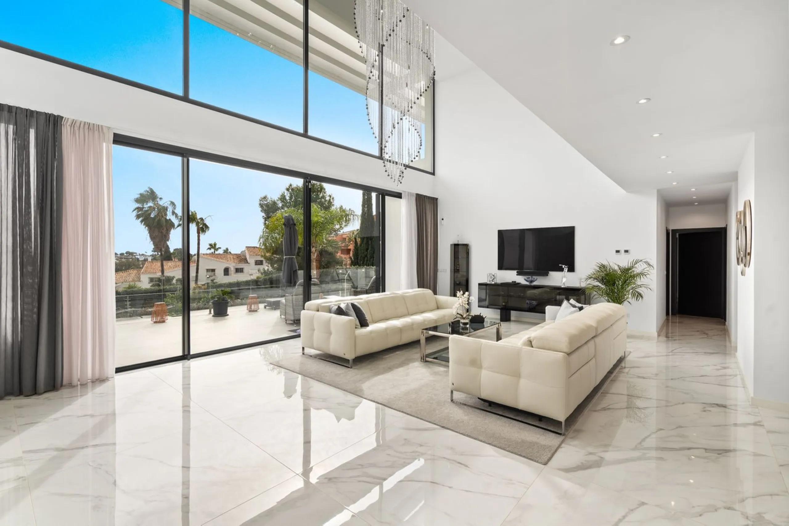 Contemporary luxury villa with sea and golf views for sale between Marbella and Estepona