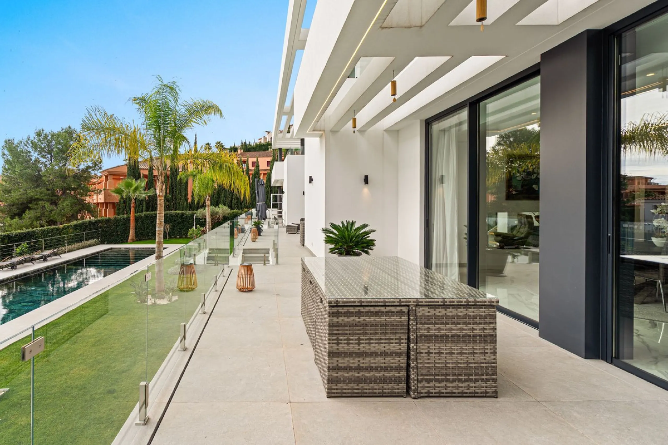 Contemporary luxury villa with sea and golf views for sale between Marbella and Estepona