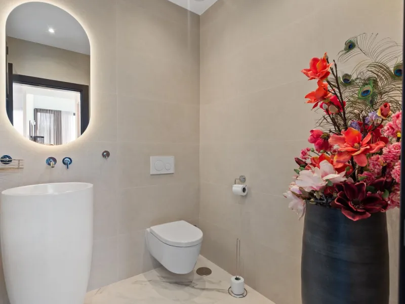 Contemporary luxury villa with sea and golf views for sale between Marbella and Estepona