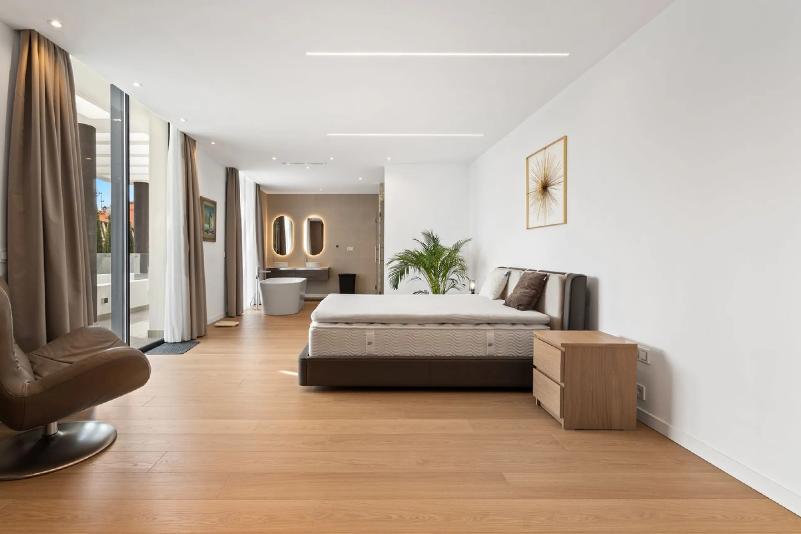 Contemporary luxury villa with sea and golf views for sale between Marbella and Estepona