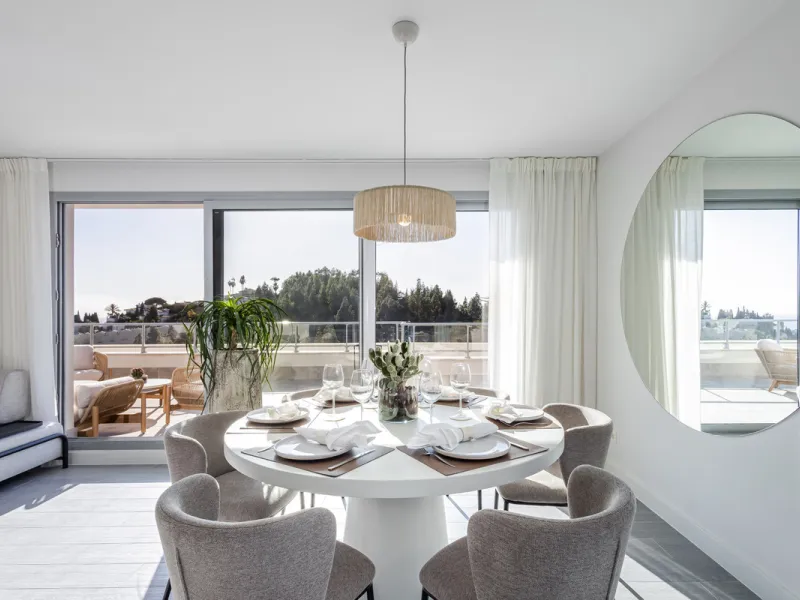 Discover unparalleled luxury and Mediterranean elegance in this exceptional 3-bedroom penthouse, nestled within the prestigious Vitta Natura  in La Cala de Mijas. Designed for those who appreciate sophistication and serenity, this residence boasts a vast 