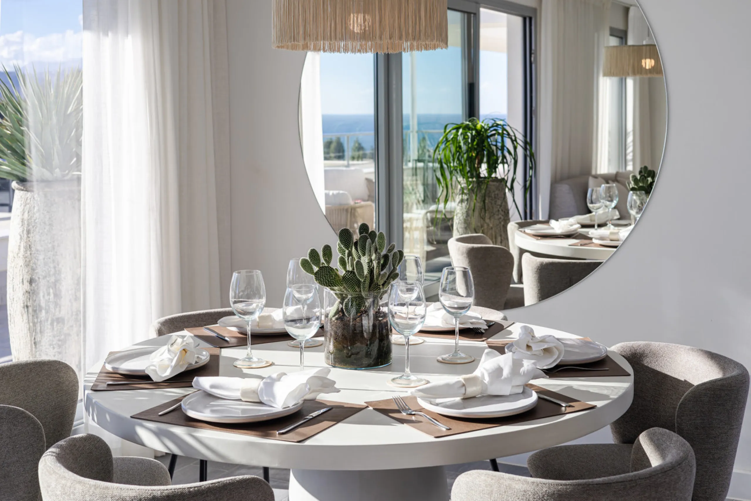 Discover unparalleled luxury and Mediterranean elegance in this exceptional 3-bedroom penthouse, nestled within the prestigious Vitta Natura  in La Cala de Mijas. Designed for those who appreciate sophistication and serenity, this residence boasts a vast 