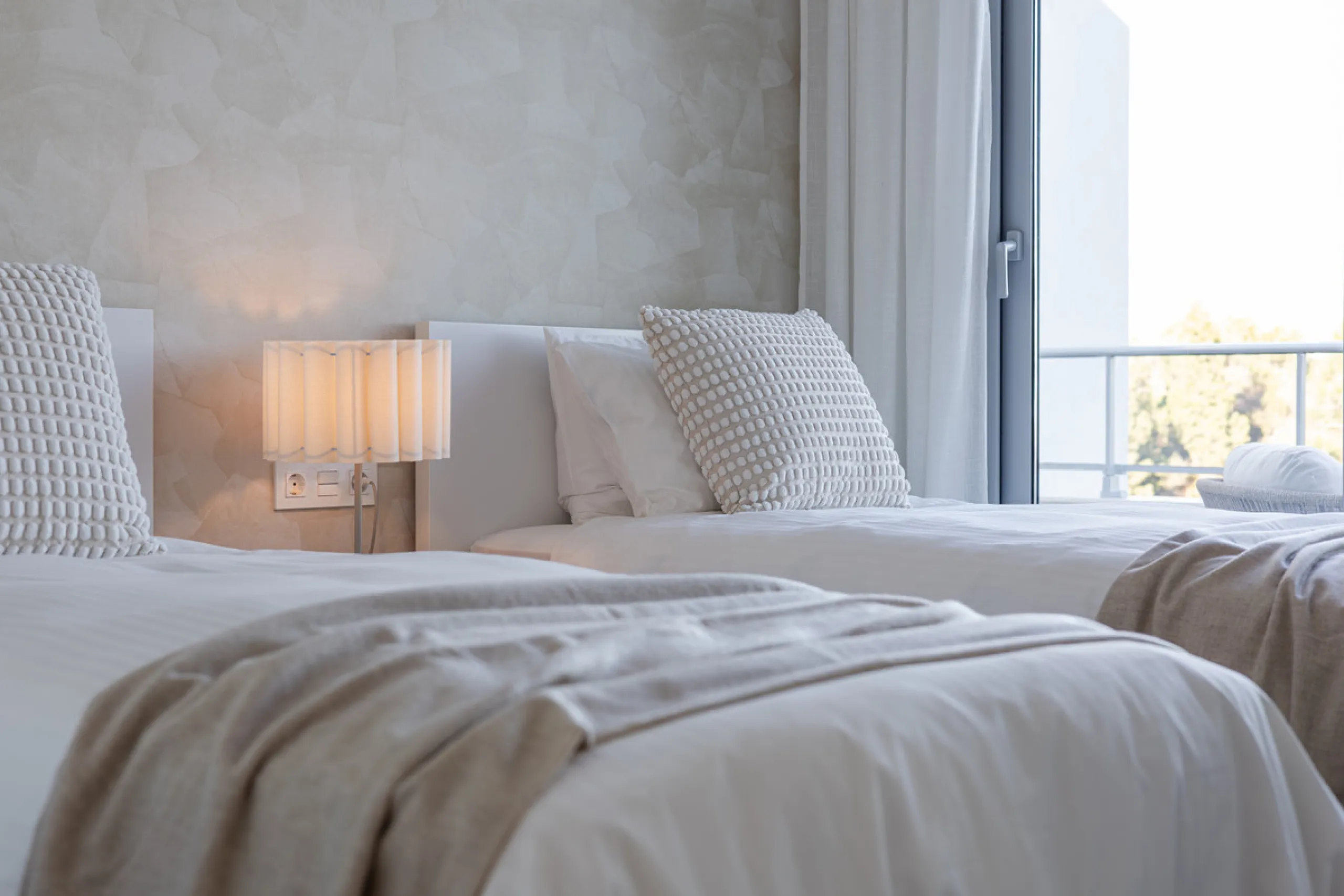 Discover unparalleled luxury and Mediterranean elegance in this exceptional 3-bedroom penthouse, nestled within the prestigious Vitta Natura  in La Cala de Mijas. Designed for those who appreciate sophistication and serenity, this residence boasts a vast 