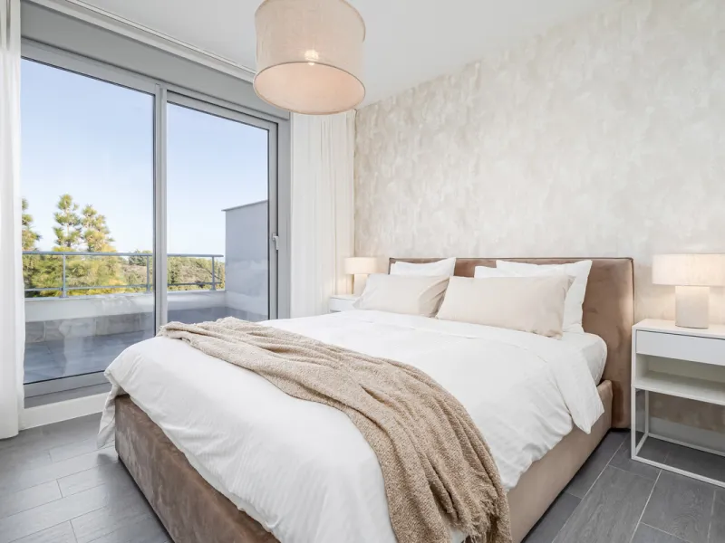 Discover unparalleled luxury and Mediterranean elegance in this exceptional 3-bedroom penthouse, nestled within the prestigious Vitta Natura  in La Cala de Mijas. Designed for those who appreciate sophistication and serenity, this residence boasts a vast 