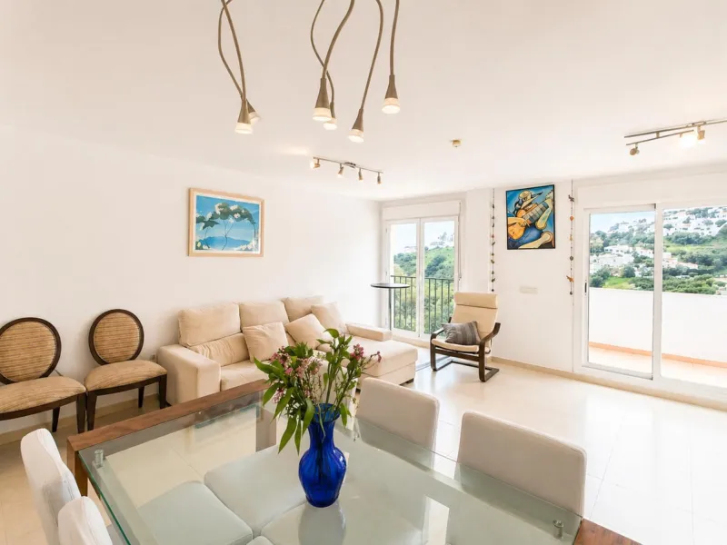 Apartment - Penthouse Duplex в продаже в Benalmadena, Málaga. В доме 4 спален и 2 ванных комнат. Площадь дома 158 м²