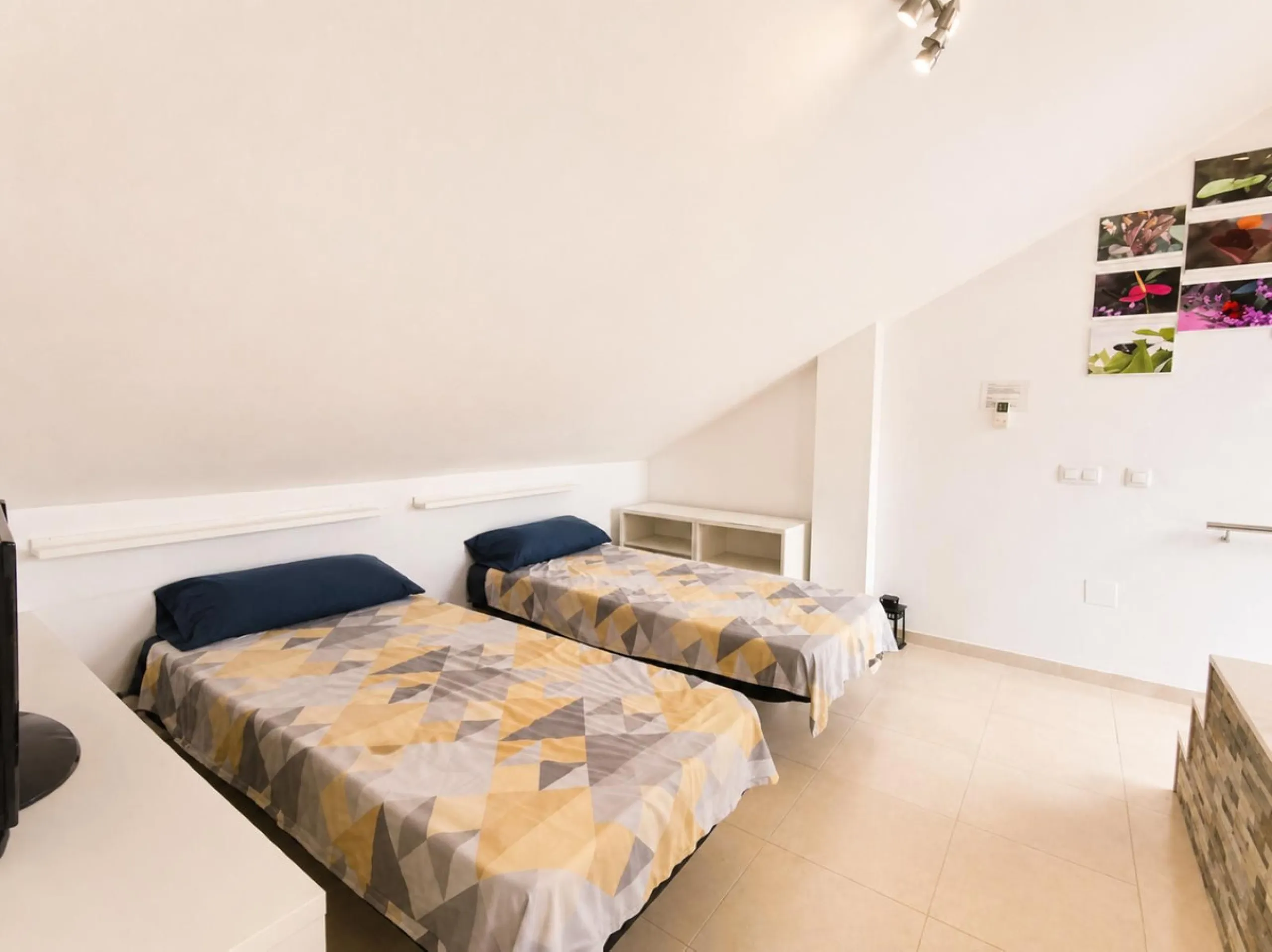 Apartment - Penthouse Duplex в продаже в Benalmadena, Málaga. В доме 4 спален и 2 ванных комнат. Площадь дома 158 м²