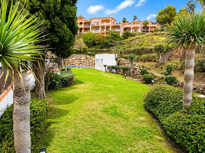 Apartment - Penthouse Duplex в продаже в Benalmadena, Málaga. В доме 4 спален и 2 ванных комнат. Площадь дома 158 м²