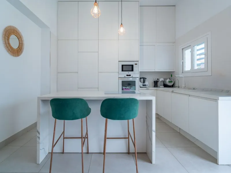House - Detached Villa в продаже в Málaga, Málaga. В доме 2 спален и 4 ванных комнат. Площадь дома 176 м². Площадь участка 363 м²