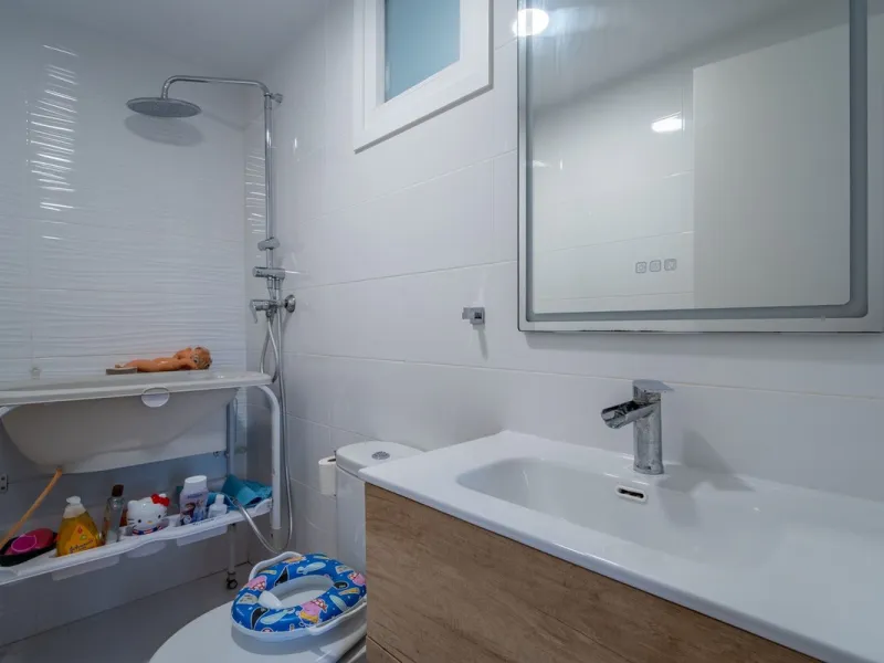 House - Detached Villa в продаже в Málaga, Málaga. В доме 2 спален и 4 ванных комнат. Площадь дома 176 м². Площадь участка 363 м²