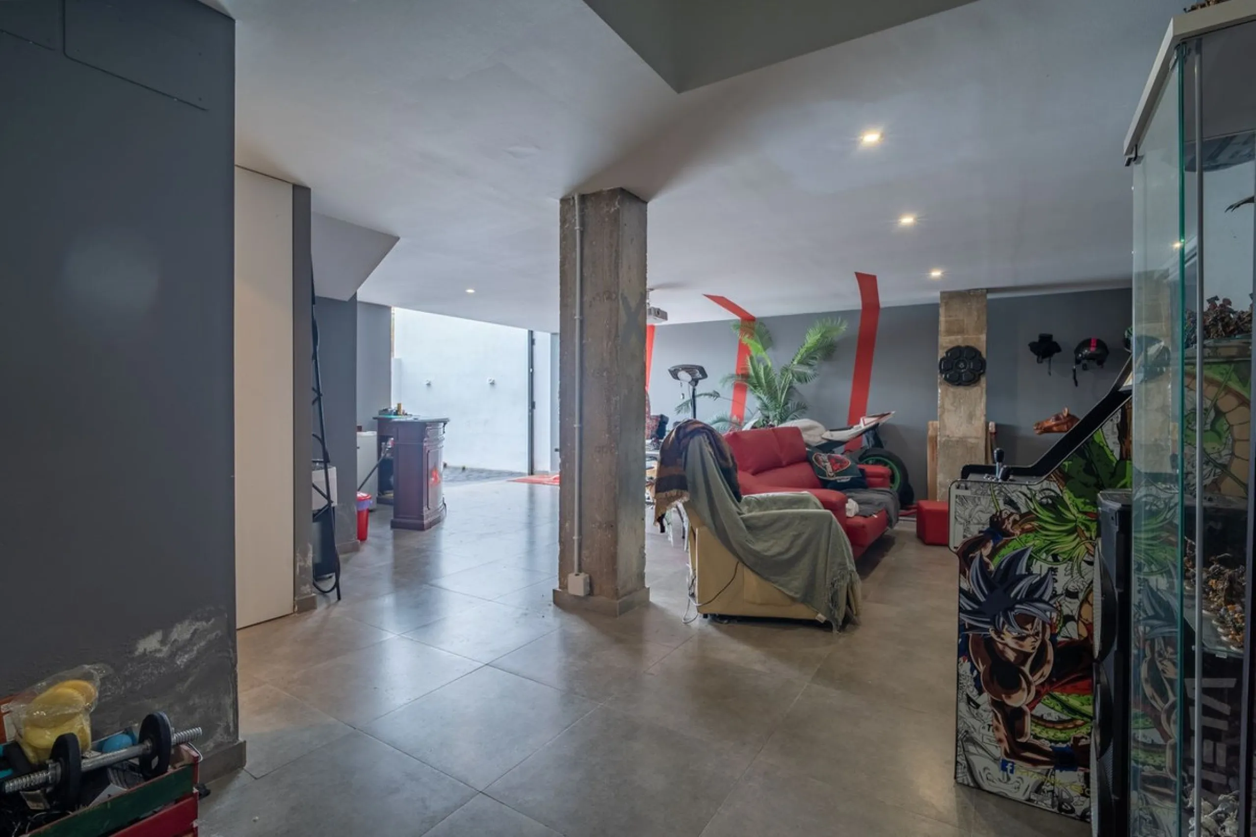 House - Detached Villa в продаже в Málaga, Málaga. В доме 2 спален и 4 ванных комнат. Площадь дома 176 м². Площадь участка 363 м²