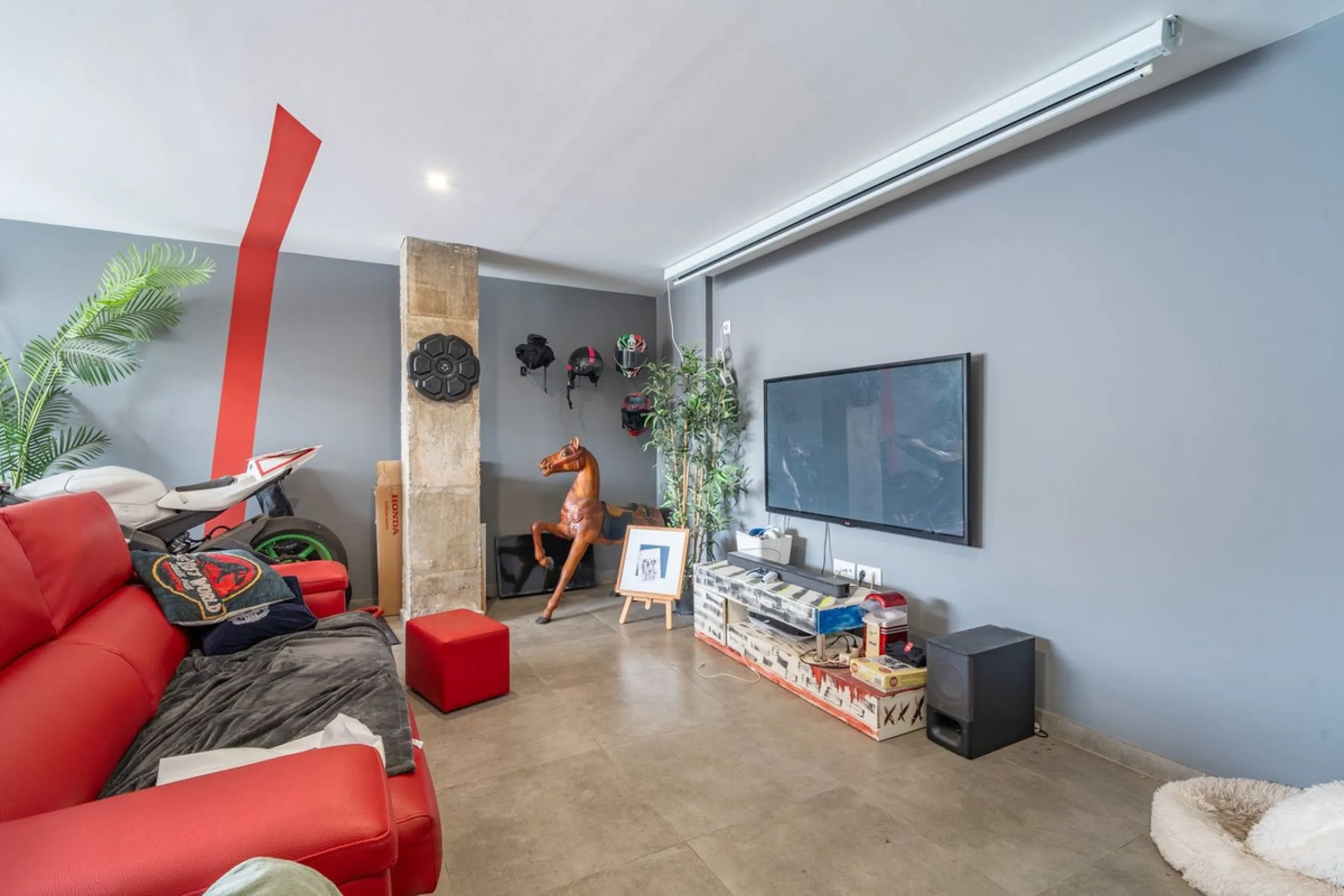 House - Detached Villa в продаже в Málaga, Málaga. В доме 2 спален и 4 ванных комнат. Площадь дома 176 м². Площадь участка 363 м²