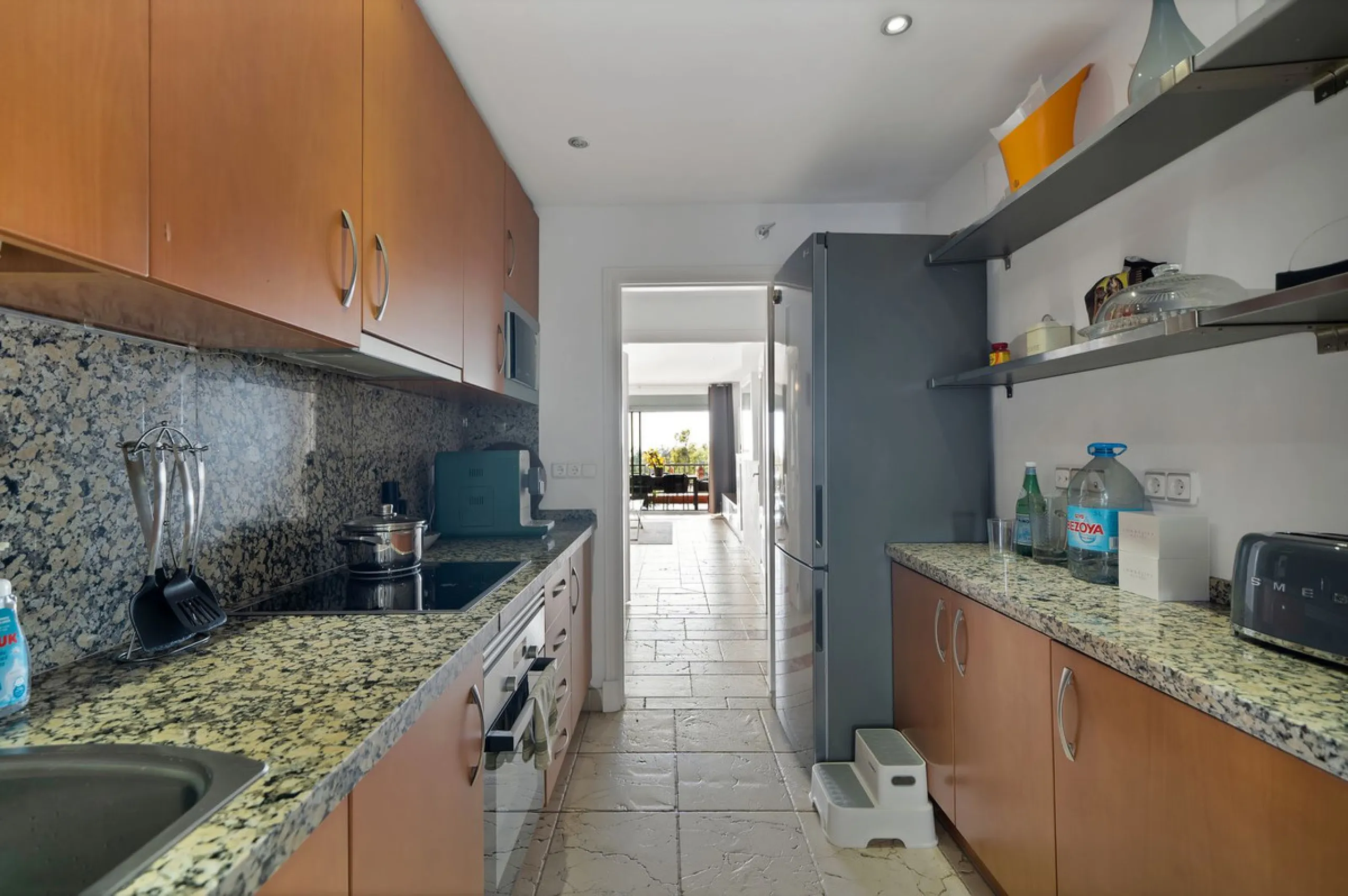 We are delighted to present a rare opportunity within one of Estepona's most sought-after gated communities: Benatalaya, in Atalaya.