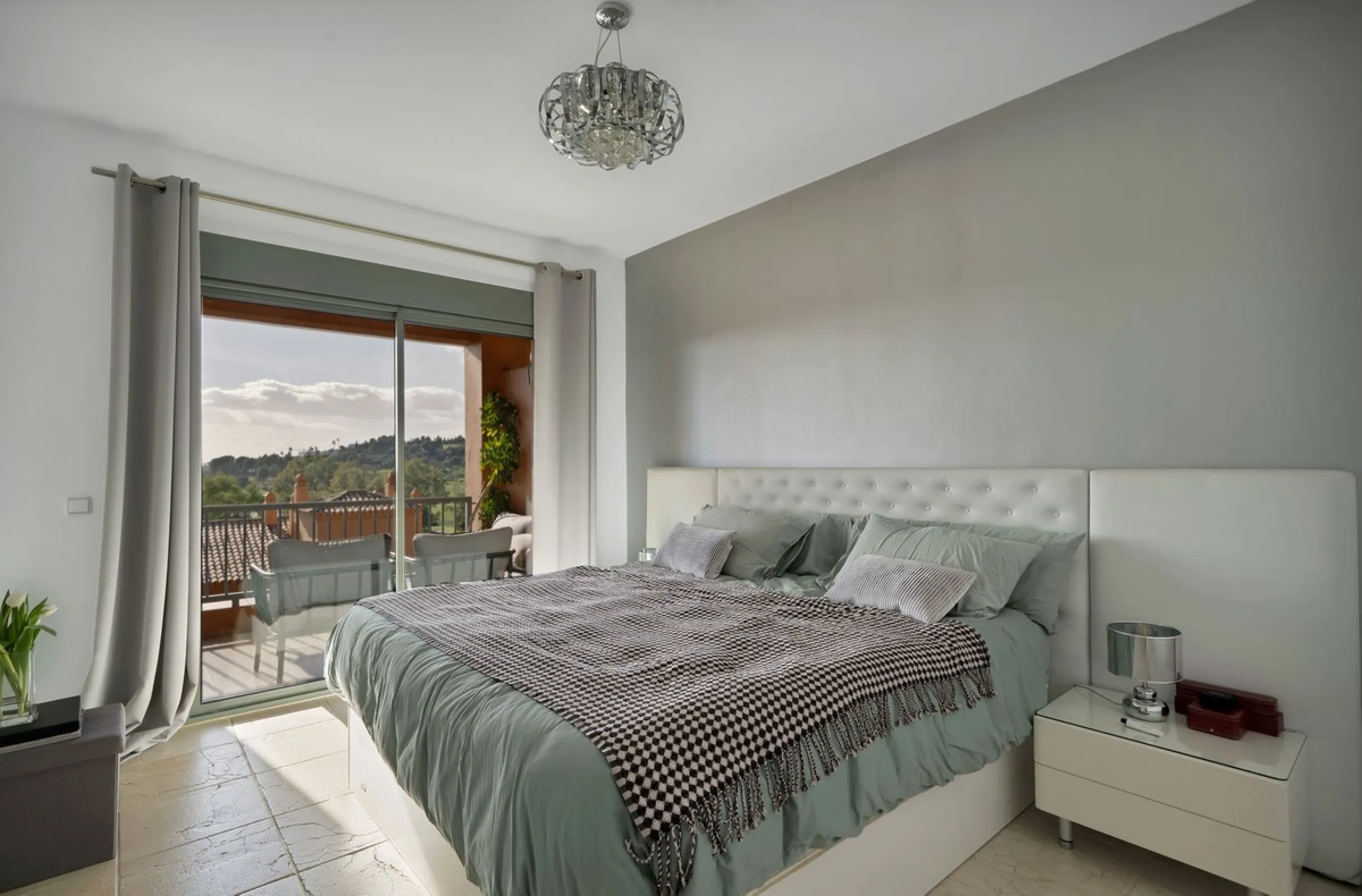 We are delighted to present a rare opportunity within one of Estepona's most sought-after gated communities: Benatalaya, in Atalaya.