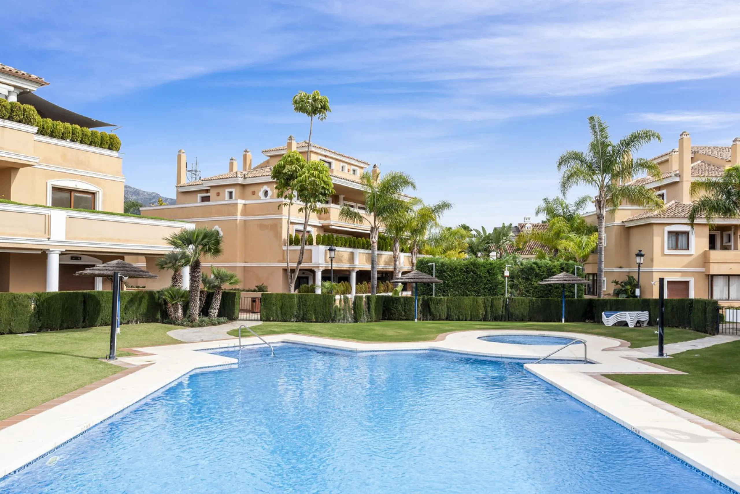 Exclusive Ground Floor Apartment in Lomas del Virrey – Marbella's Golden Mile