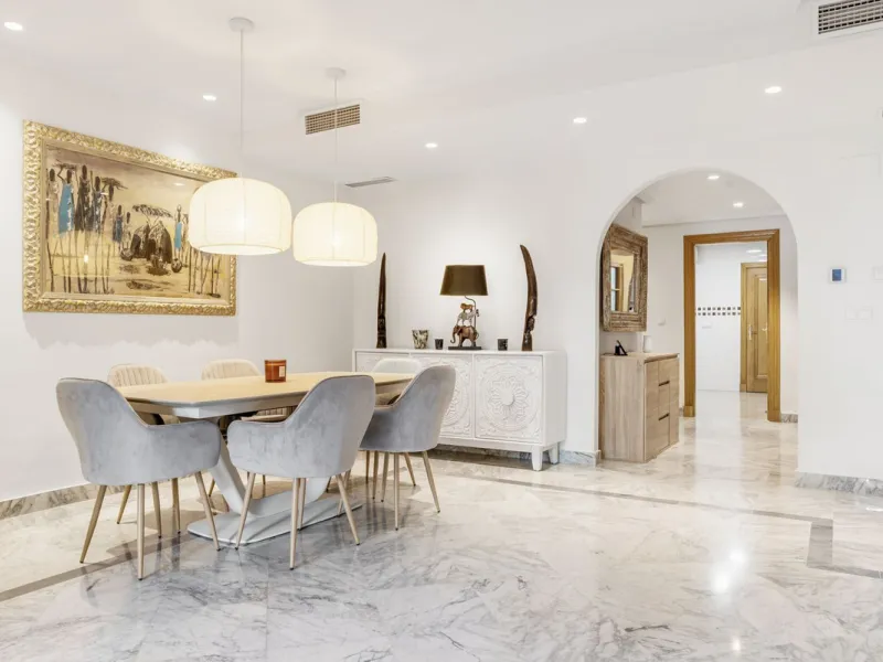 Exclusive Ground Floor Apartment in Lomas del Virrey – Marbella's Golden Mile