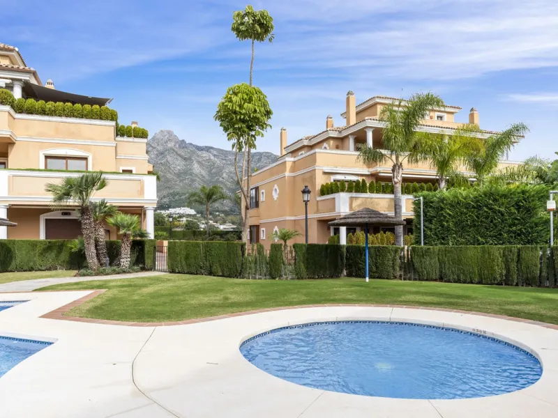 Exclusive Ground Floor Apartment in Lomas del Virrey – Marbella's Golden Mile