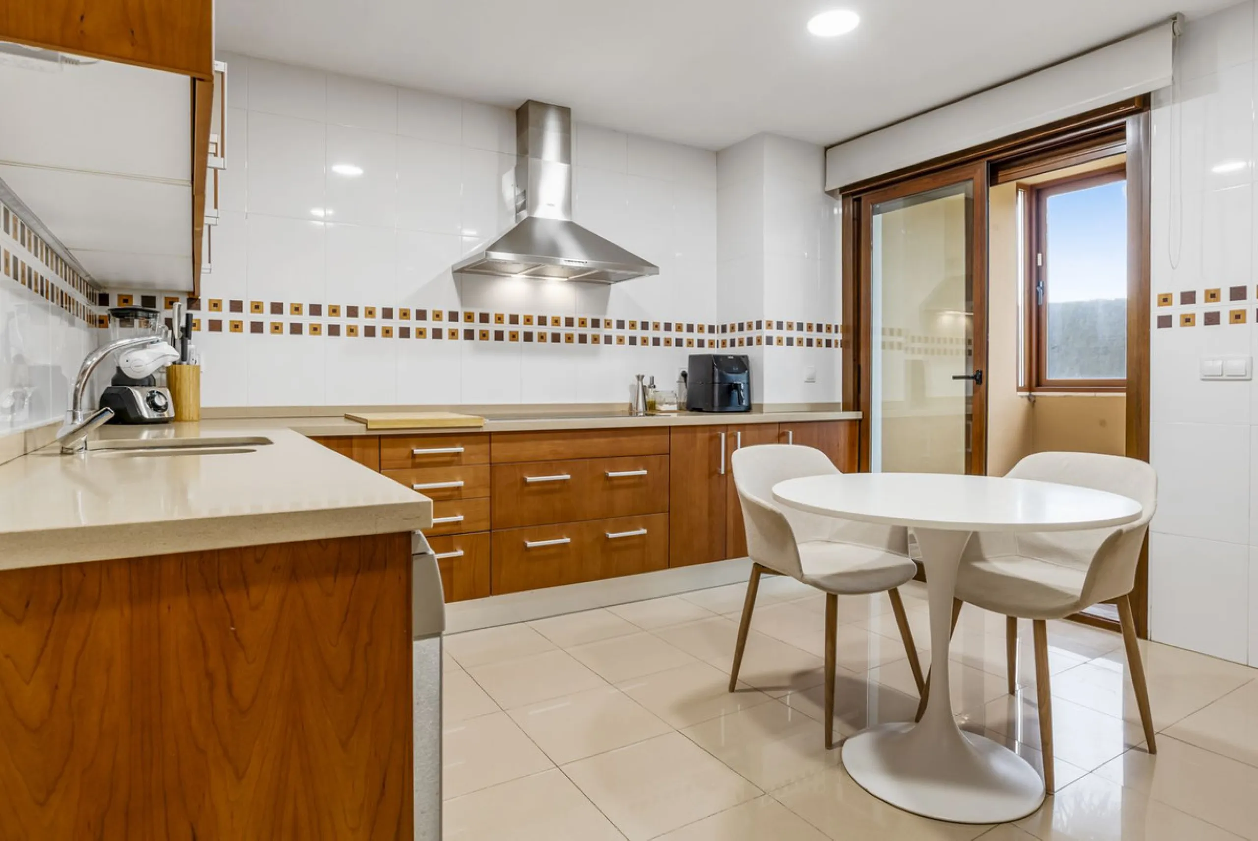 Exclusive Ground Floor Apartment in Lomas del Virrey – Marbella's Golden Mile