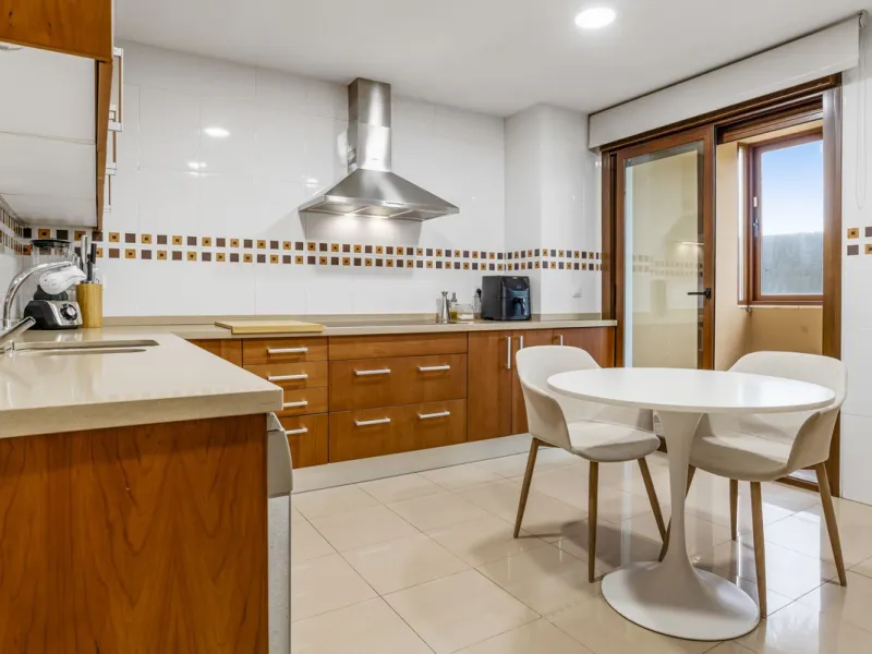Exclusive Ground Floor Apartment in Lomas del Virrey – Marbella's Golden Mile