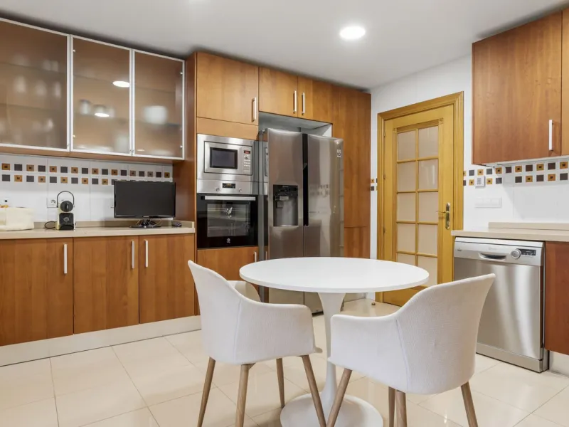 Exclusive Ground Floor Apartment in Lomas del Virrey – Marbella's Golden Mile