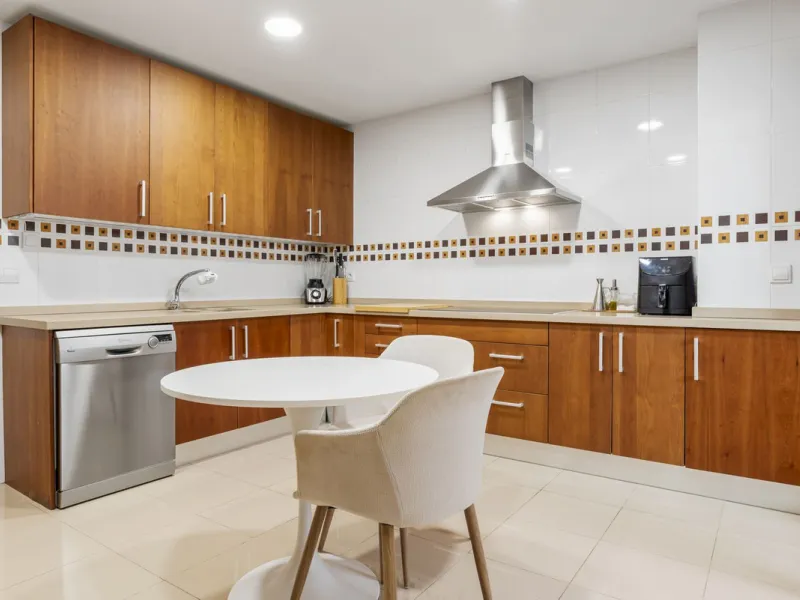 Exclusive Ground Floor Apartment in Lomas del Virrey – Marbella's Golden Mile