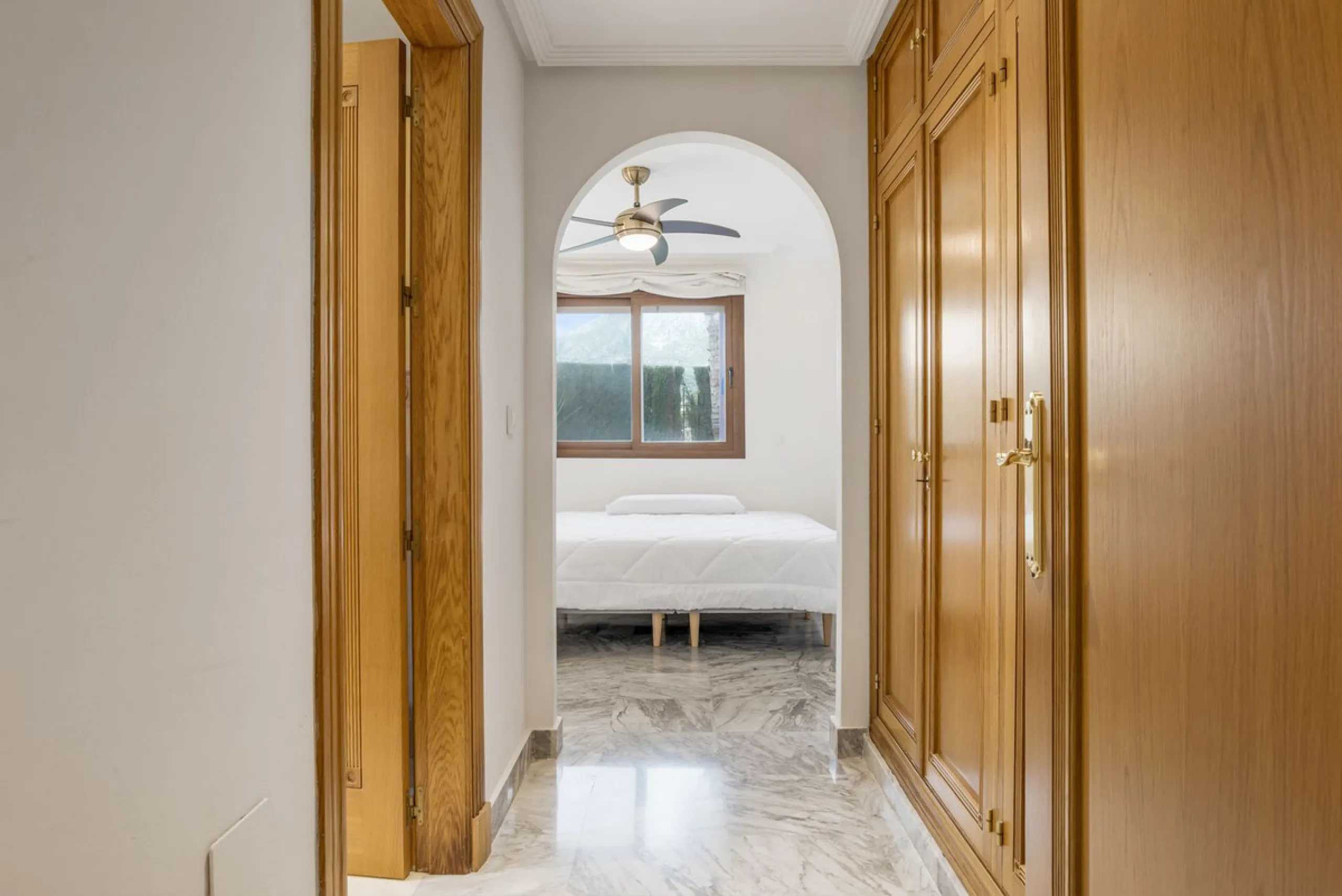 Exclusive Ground Floor Apartment in Lomas del Virrey – Marbella's Golden Mile