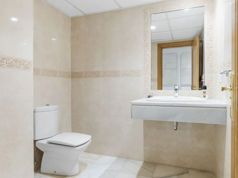 Exclusive Ground Floor Apartment in Lomas del Virrey – Marbella's Golden Mile