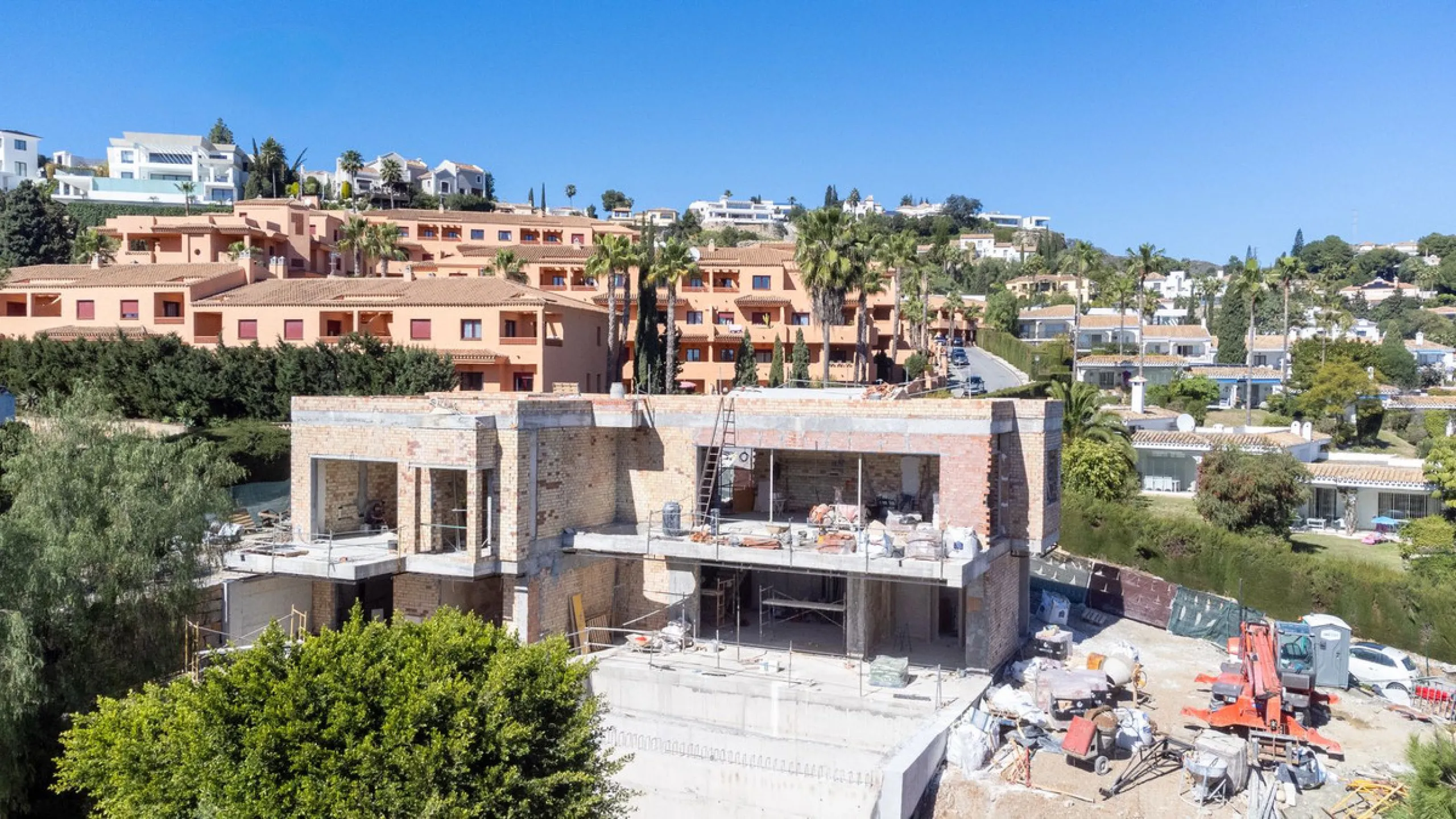 Contemporary Frontline Golf Villa with Sea Views | El Paraíso, Benahavís | Completion June 2026