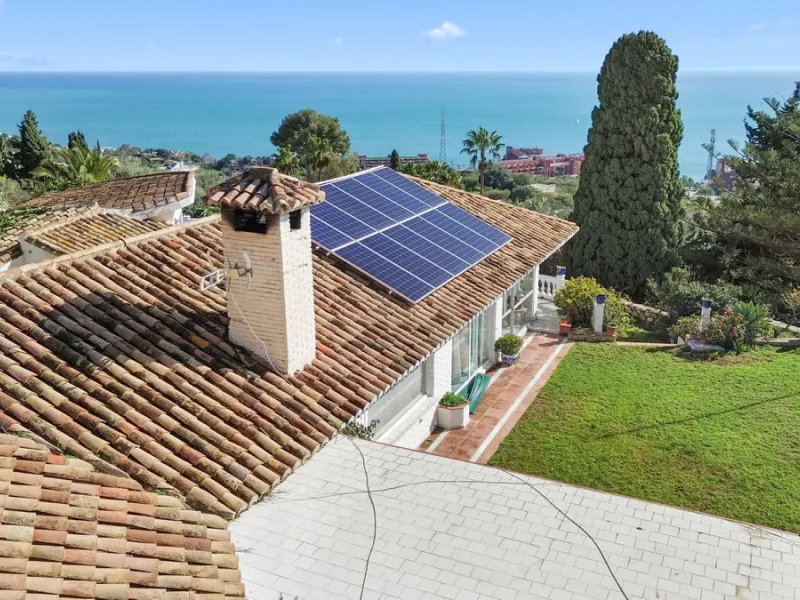 Exclusive 5-Bedroom Villa for Sale – La Capellania