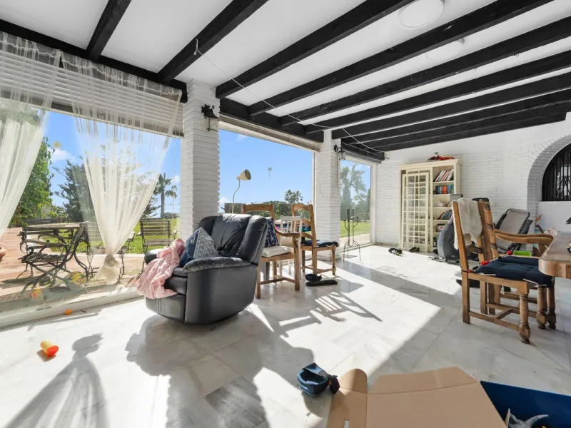 Exclusive 5-Bedroom Villa for Sale – La Capellania