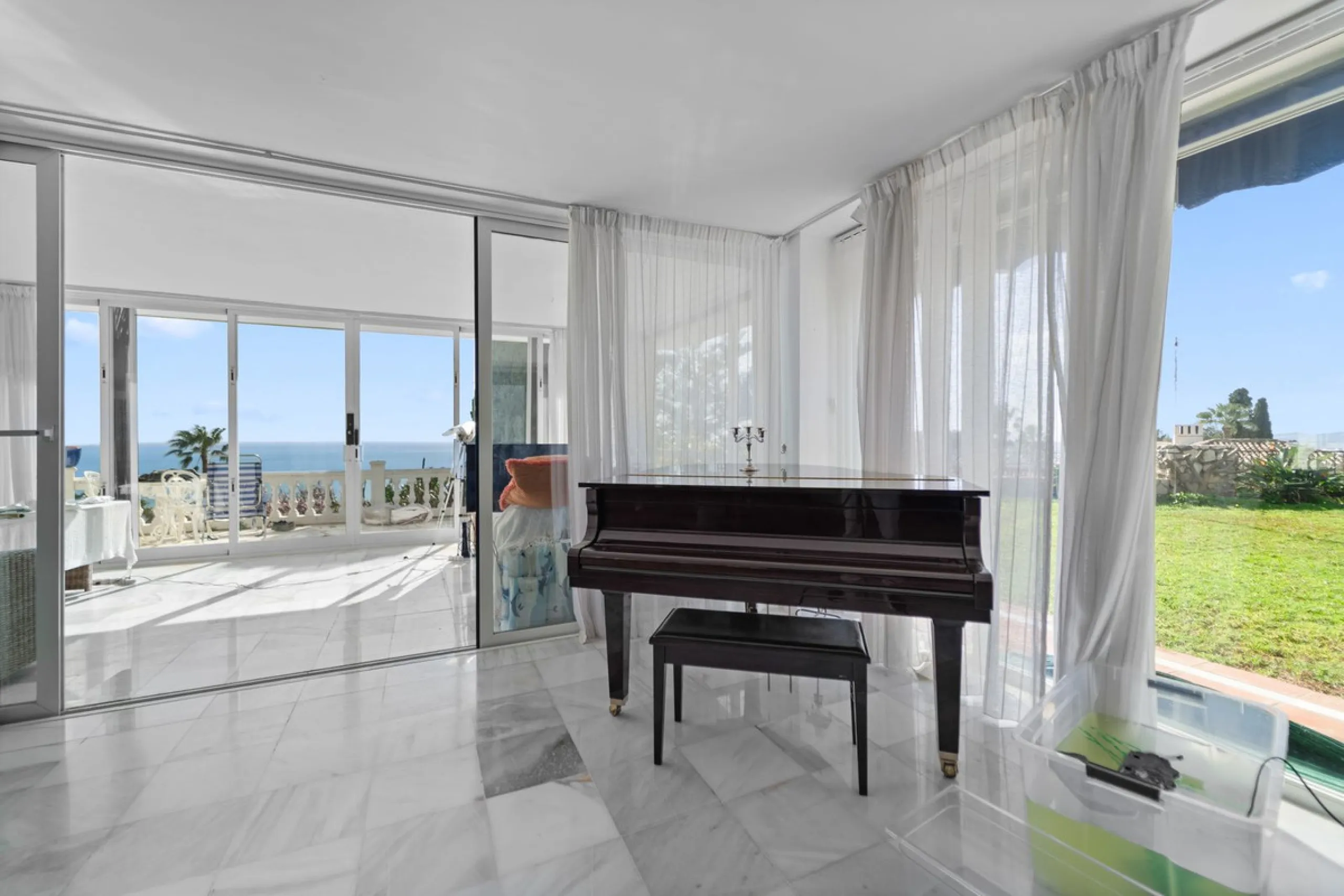 Exclusive 5-Bedroom Villa for Sale – La Capellania