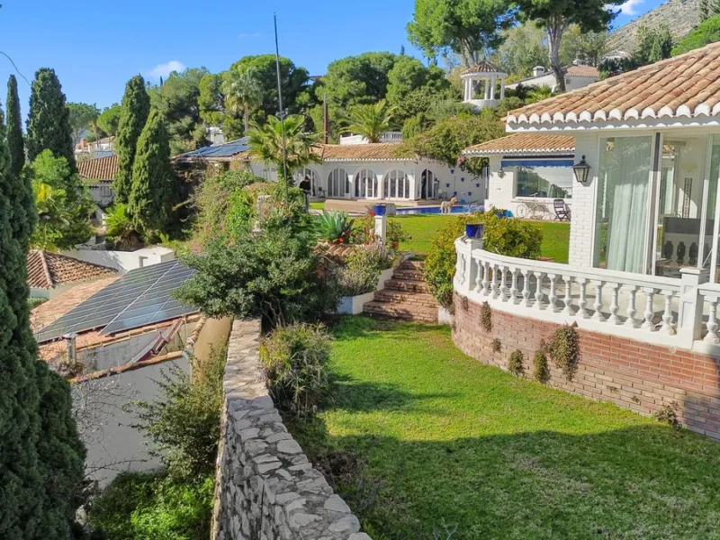 Exclusive 5-Bedroom Villa for Sale – La Capellania