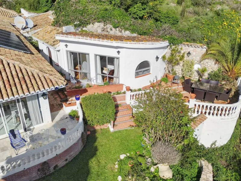 Exclusive 5-Bedroom Villa for Sale – La Capellania